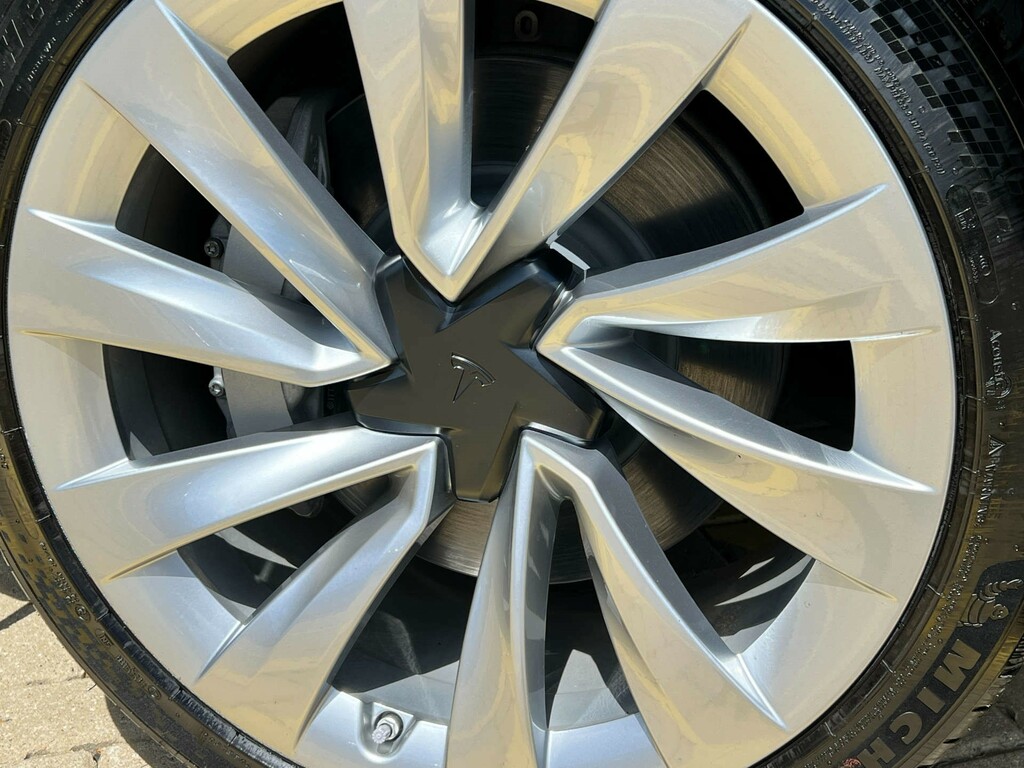 Tesla Model Y Long Range Awd 4Wd #21