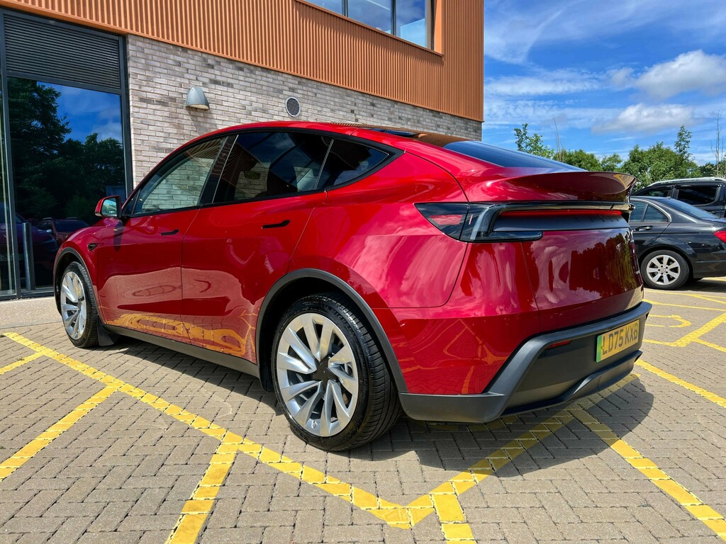 Tesla Model Y Long Range Awd 4Wd #18