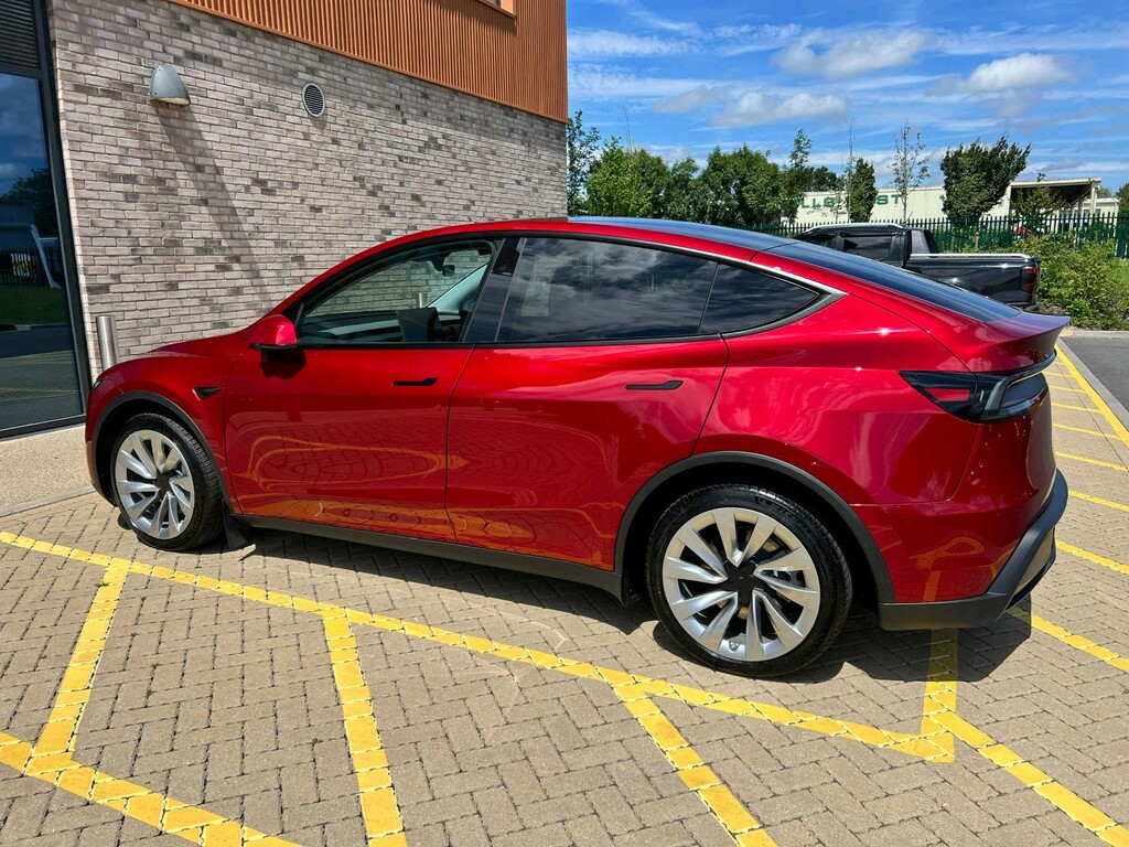 Tesla Model Y Long Range Awd 4Wd