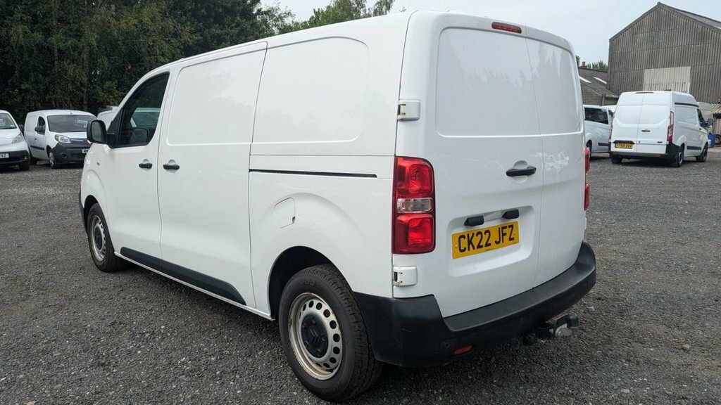 Citroen Dispatch Enterprise Pro M 145 Blue Hdi Ps 2.0 Ltr 1400 Kg F CK22JFZ White #5