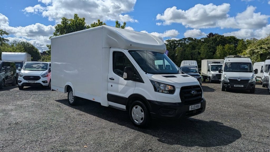 Ford Transit Custom Luton Low Loader L3 Tdci 130 Ps Free 3 Year Warran GJ21NXU White