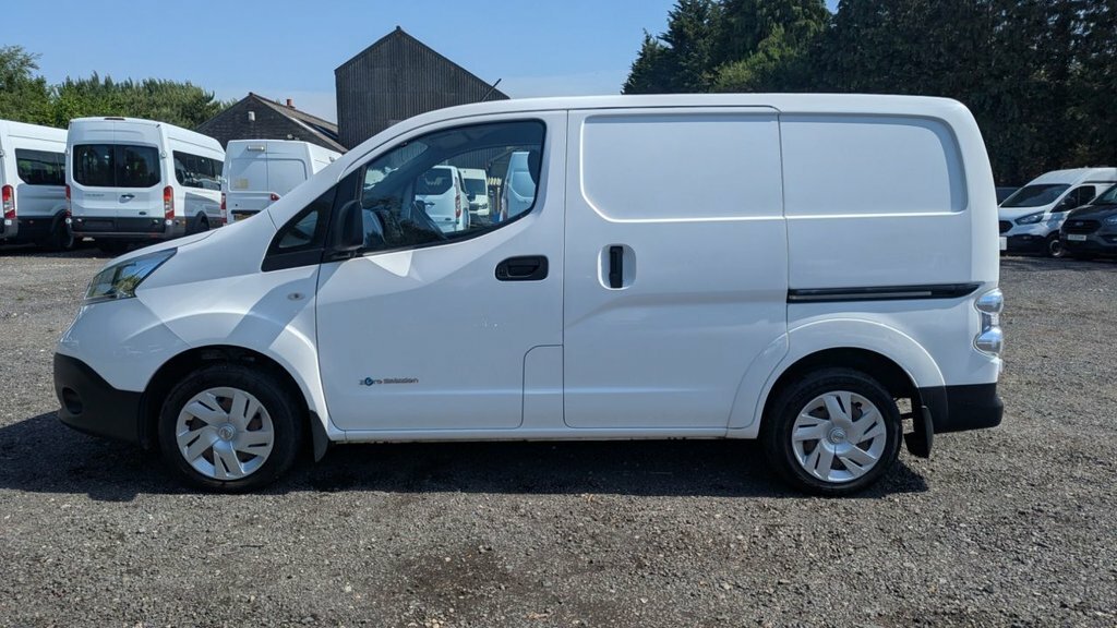 Nissan e-NV200 Acenta Panel Van Swb Rapid Plus White #4