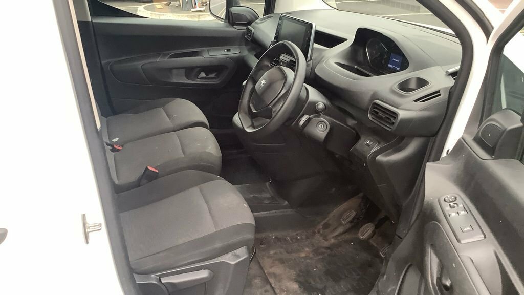 Peugeot Partner 1.5 Bluehdi 1000 Professional Standard Panel Van S White #9