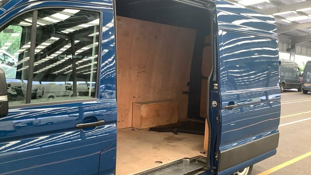 Volkswagen Crafter Panel Van Startline Mwb 140 Ps Silver #8