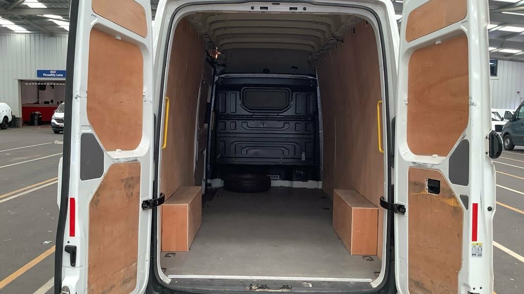 Volkswagen Crafter 2.0 Tdi Cr35 White #7