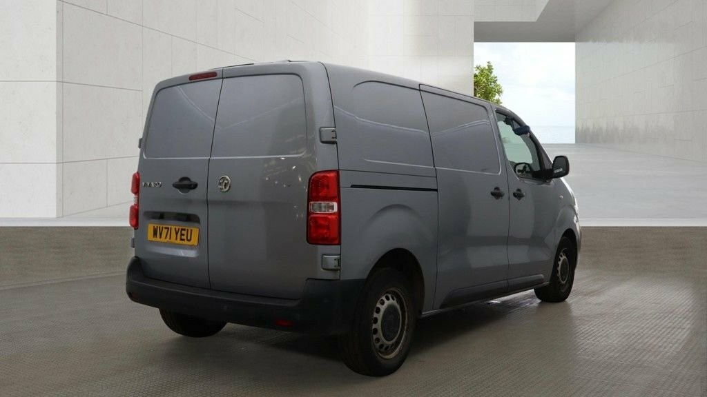 Vauxhall Vivaro 2700 1.5D 120Ps Dynamic H1 Van Grey #4