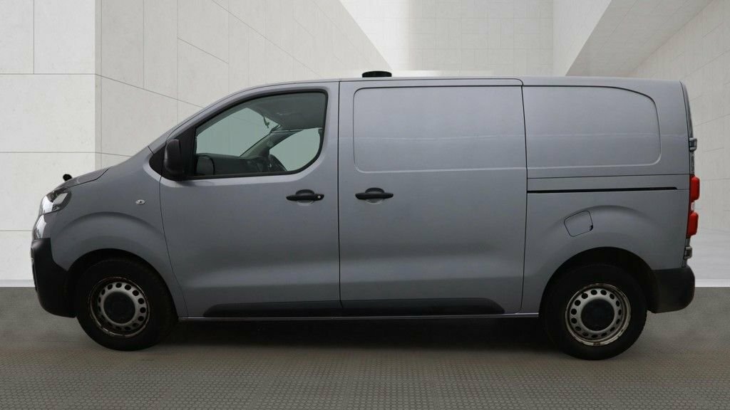 Vauxhall Vivaro 2700 1.5D 120Ps Dynamic H1 Van Grey #6