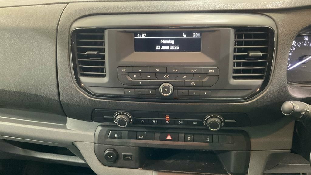 Vauxhall Vivaro 2700 1.5D 120Ps Dynamic H1 Van Grey #13