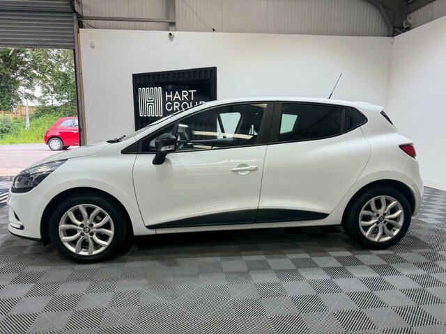 Renault Clio 1.2 16V Play Hatchback Euro 6 7 White #4