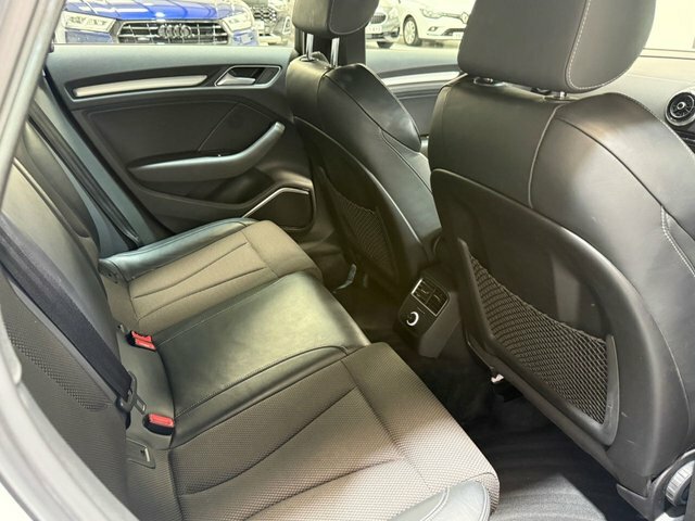 Audi A3 1.6L Tdi Ultra Se Technik 109 Bhp Black #27