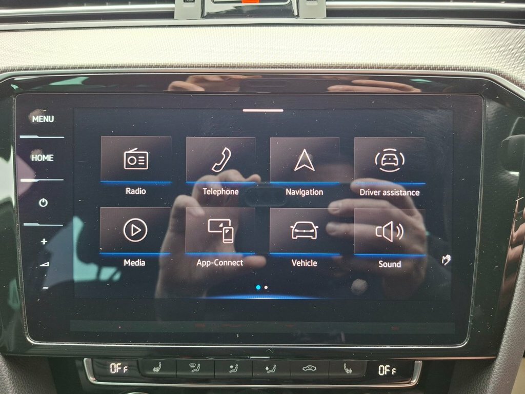 Volkswagen Passat 1.5 Tsi Evo Se Nav Black #17