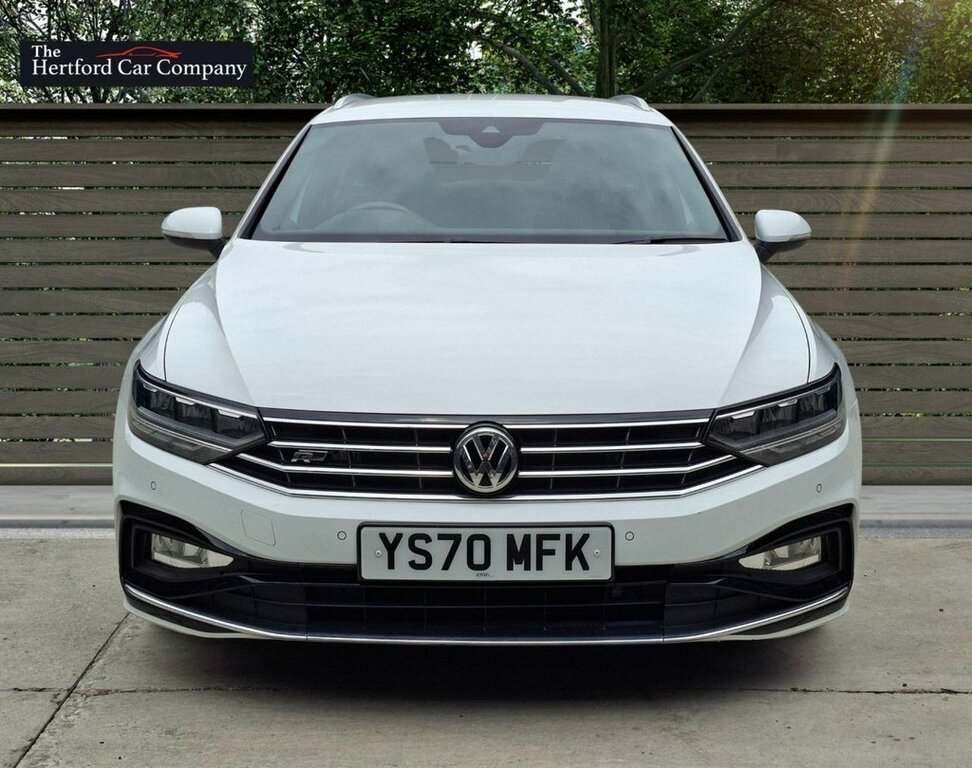 Volkswagen Passat 2L R-line White #2
