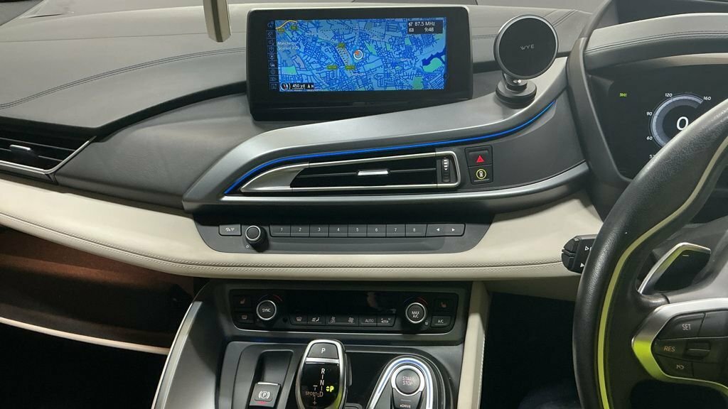BMW i8 374 2dr Auto Grey #13