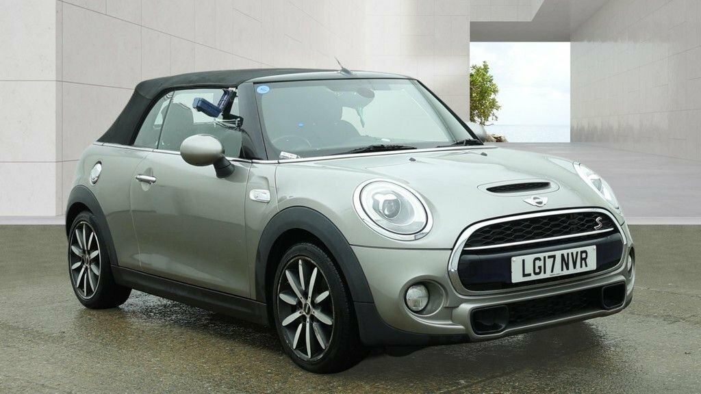 Mini Convertible 2L Cooper S Silver