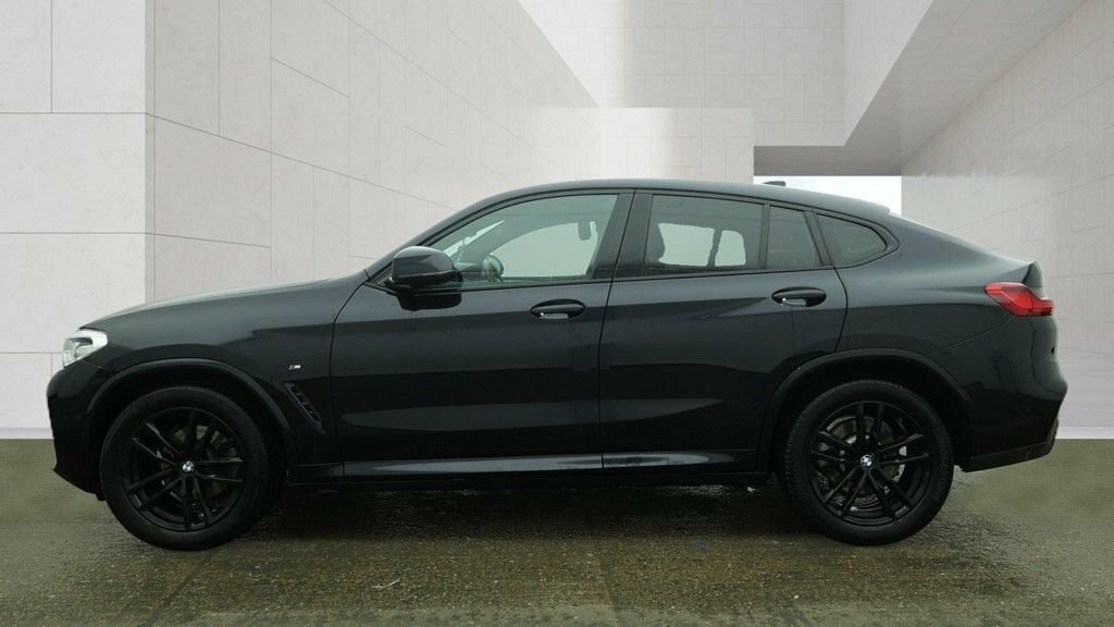 BMW X4 2L M Sport Black #6