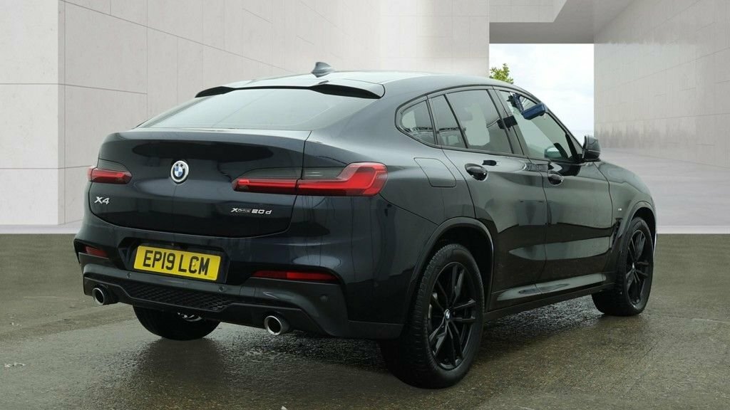 BMW X4 2L M Sport Black #4