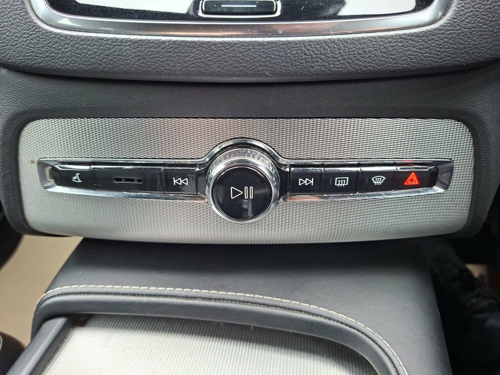 Volvo XC90 R-design Grey #16