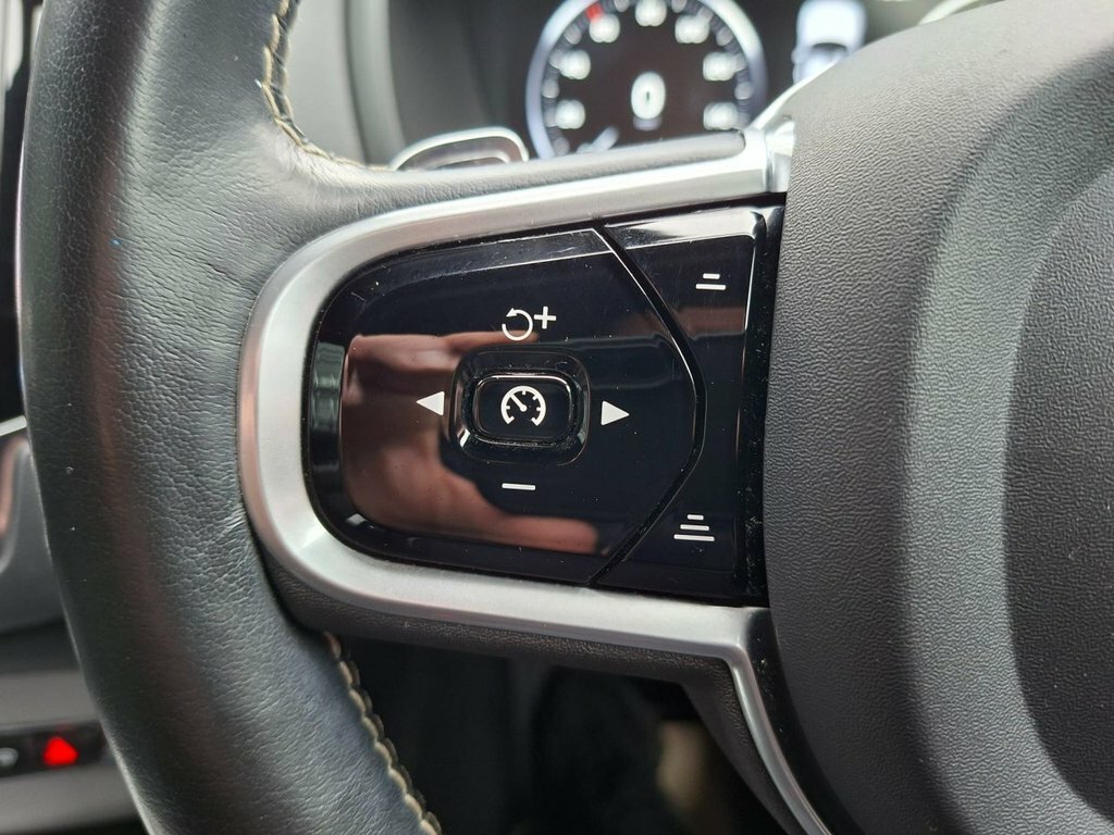 Volvo XC90 R-design Grey #26