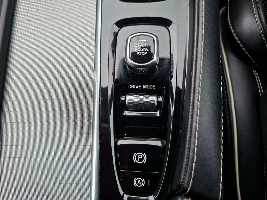 Volvo XC90 R-design Grey #14