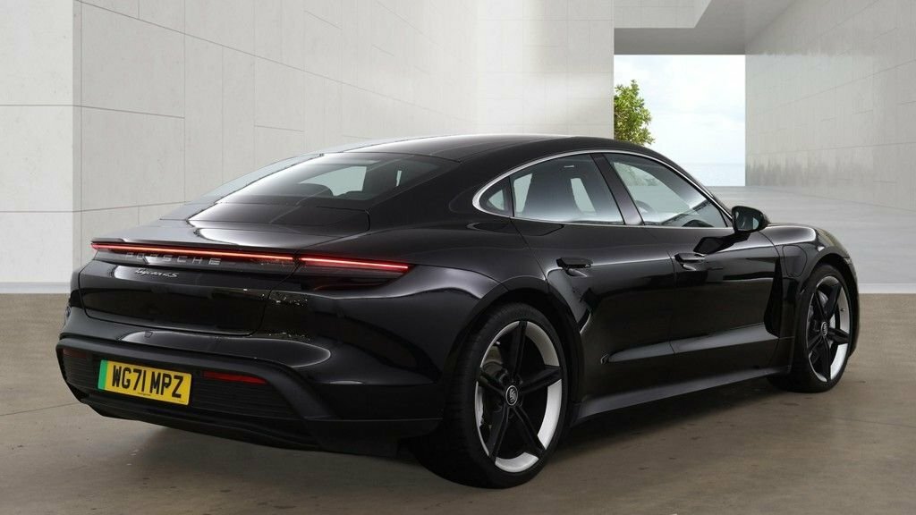 Porsche Taycan Saloon Black #4