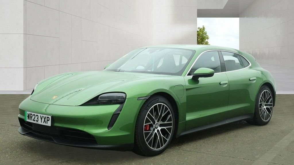 Porsche Taycan Estate Green #2
