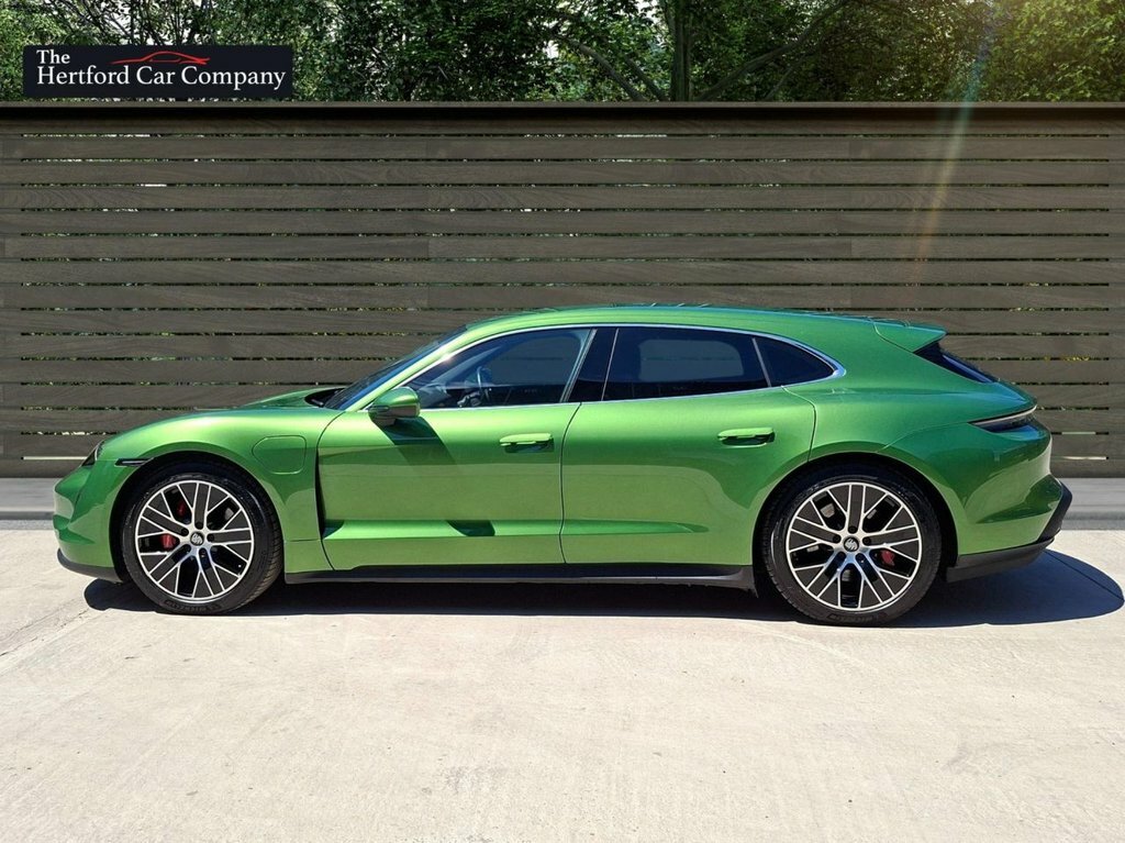 Porsche Taycan Estate WR23YXP Green #4
