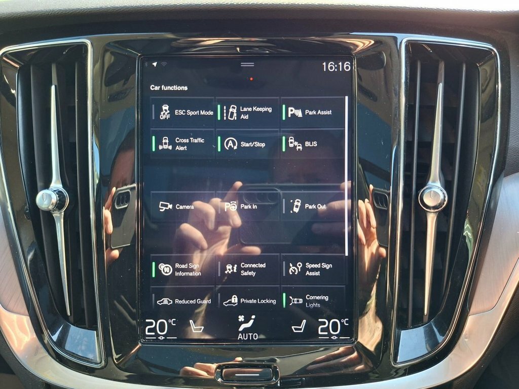 Volvo V60 Cross Country Plus Black #19