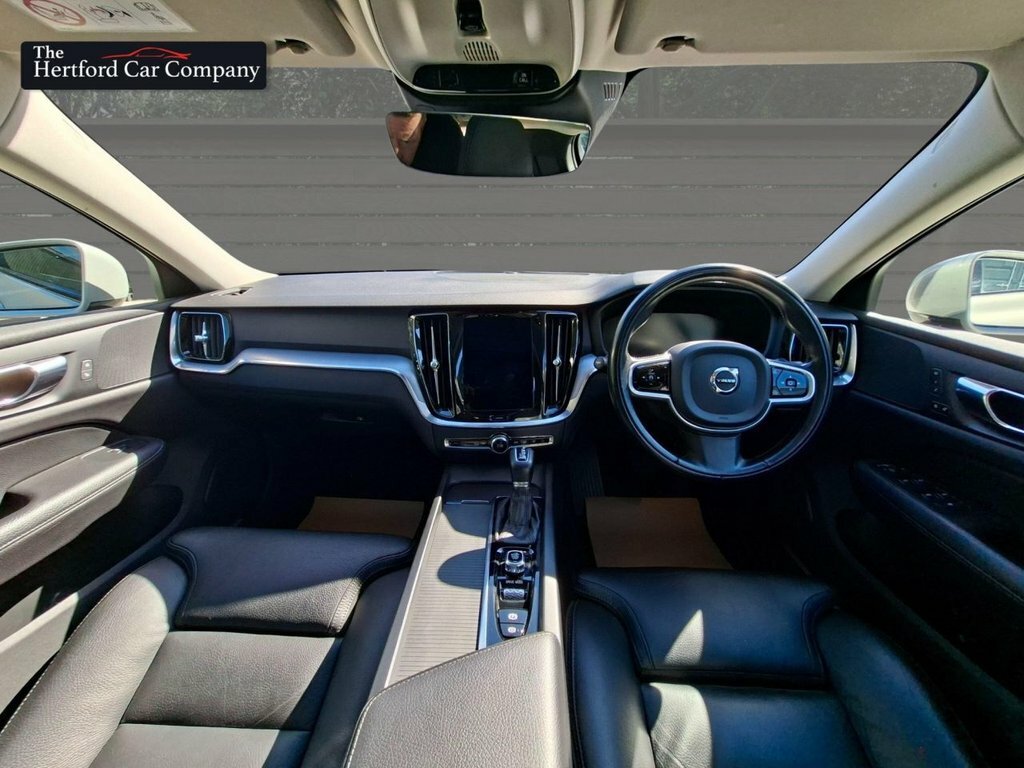 Volvo V60 Cross Country Plus Black #13