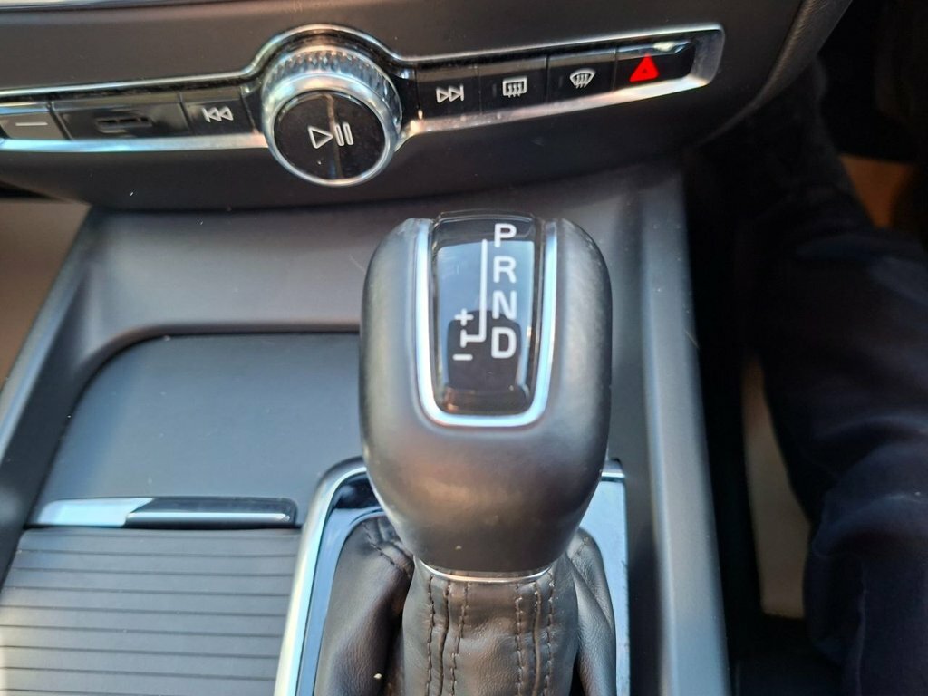Volvo V60 Cross Country Plus Black #14