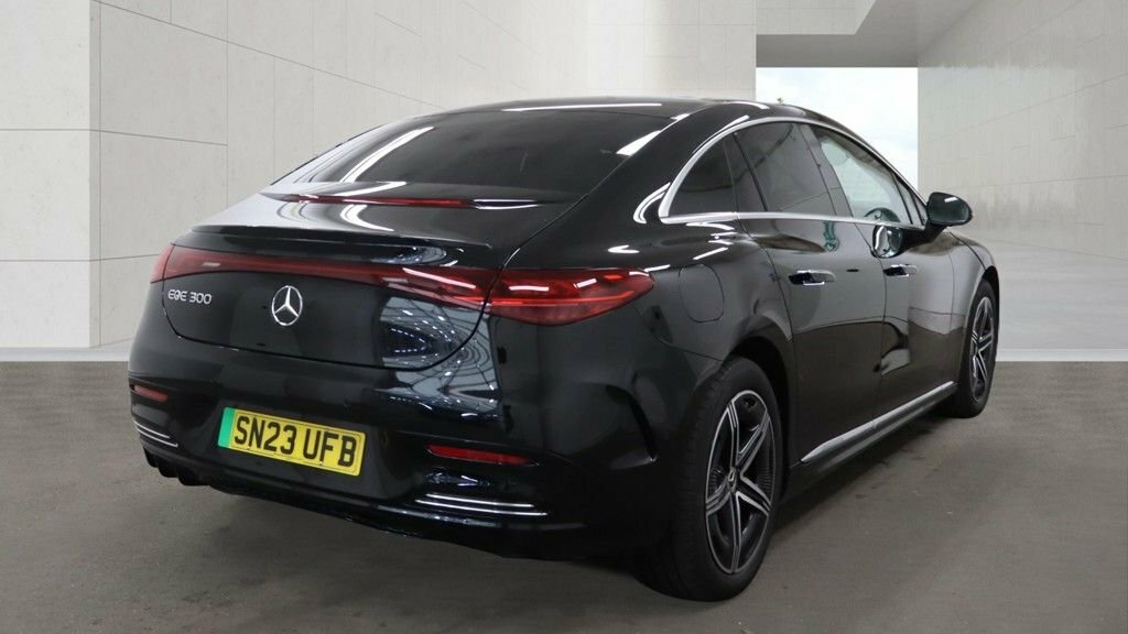 Mercedes-Benz EQE Saloon Black #4