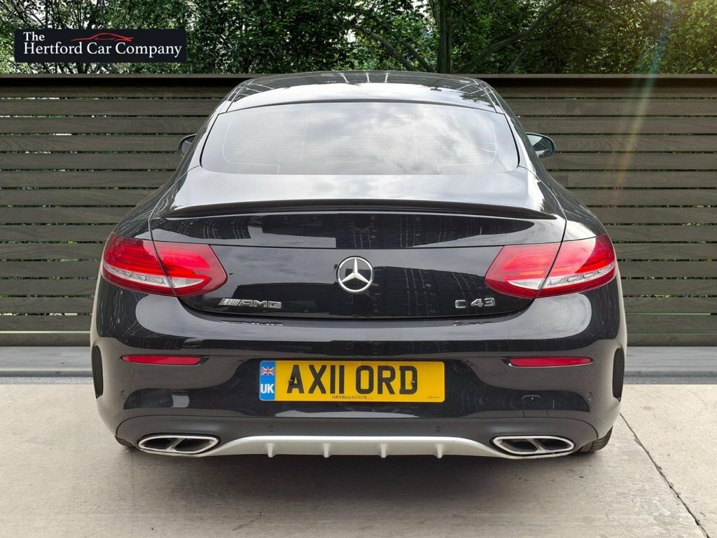 Mercedes-Benz C Class 3L Amg Black #6