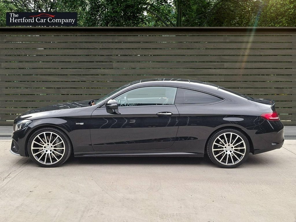 Mercedes-Benz C Class 3L Amg Black #4