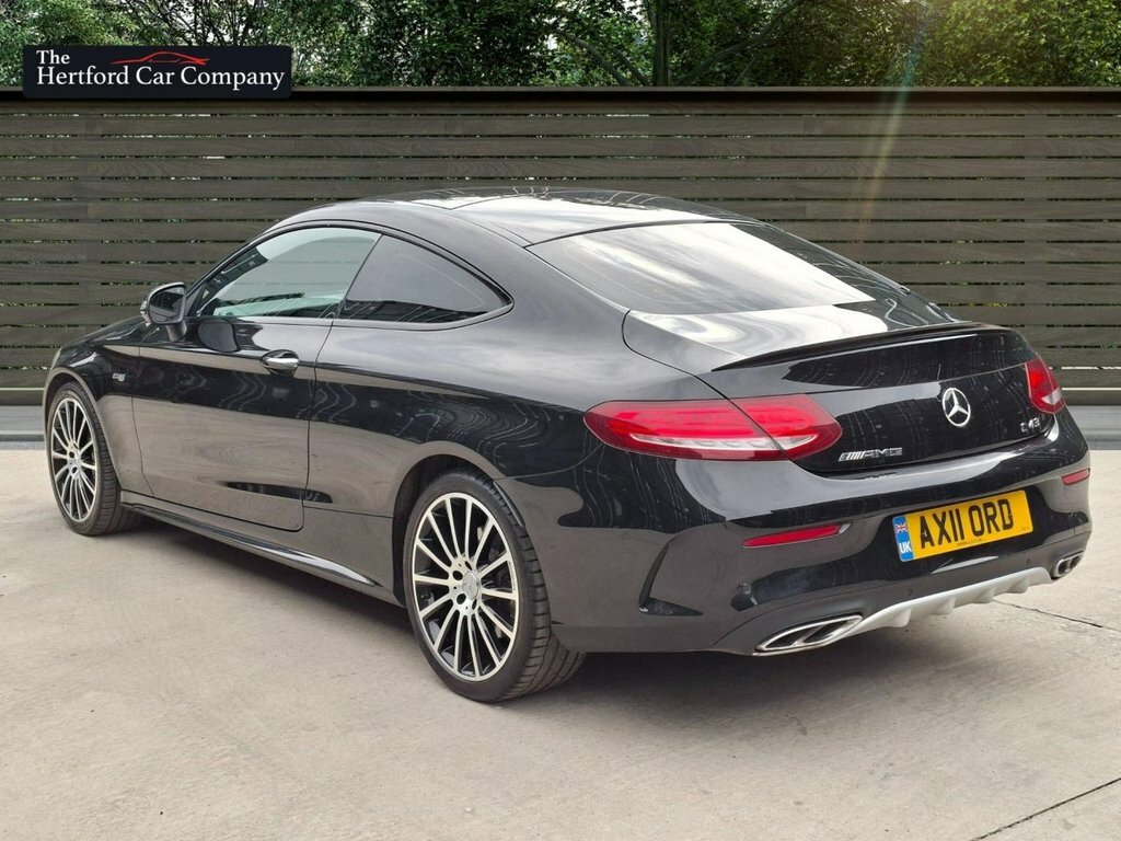 Mercedes-Benz C Class 3L Amg Black #5