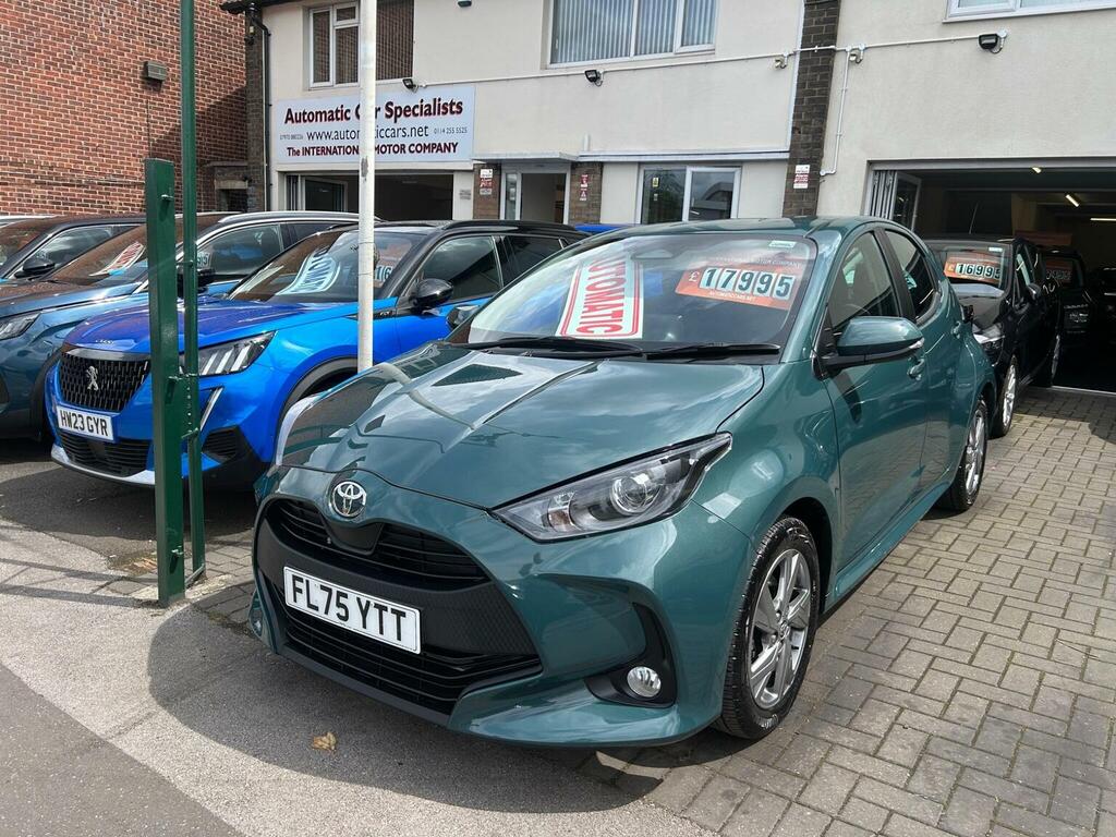 Toyota Yaris Hatchback 1.5 Vvt-h Icon E-cvt Euro 6 Ss 2 FL75YTT Green #6