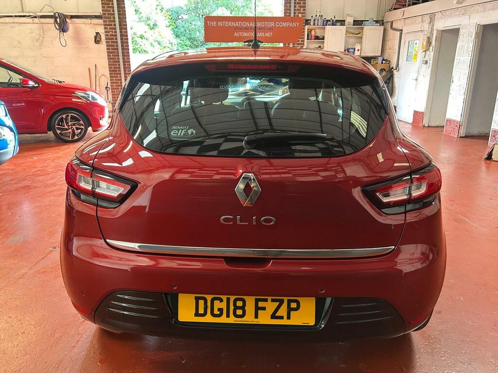 Renault Clio White #108