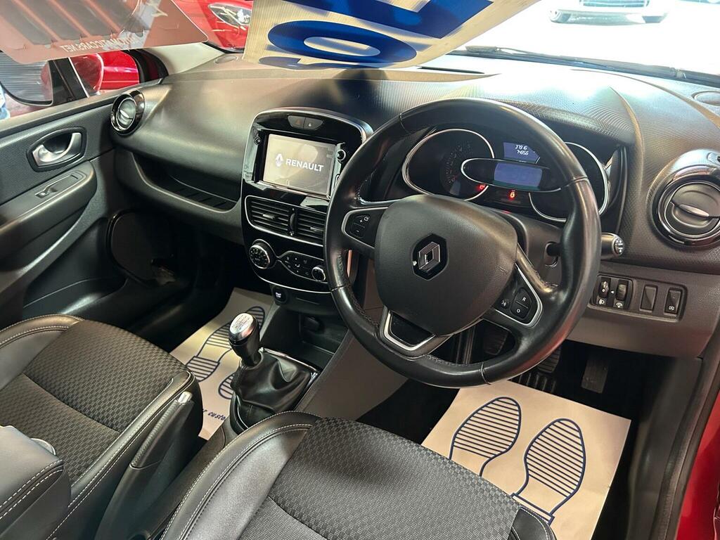 Renault Clio White #98