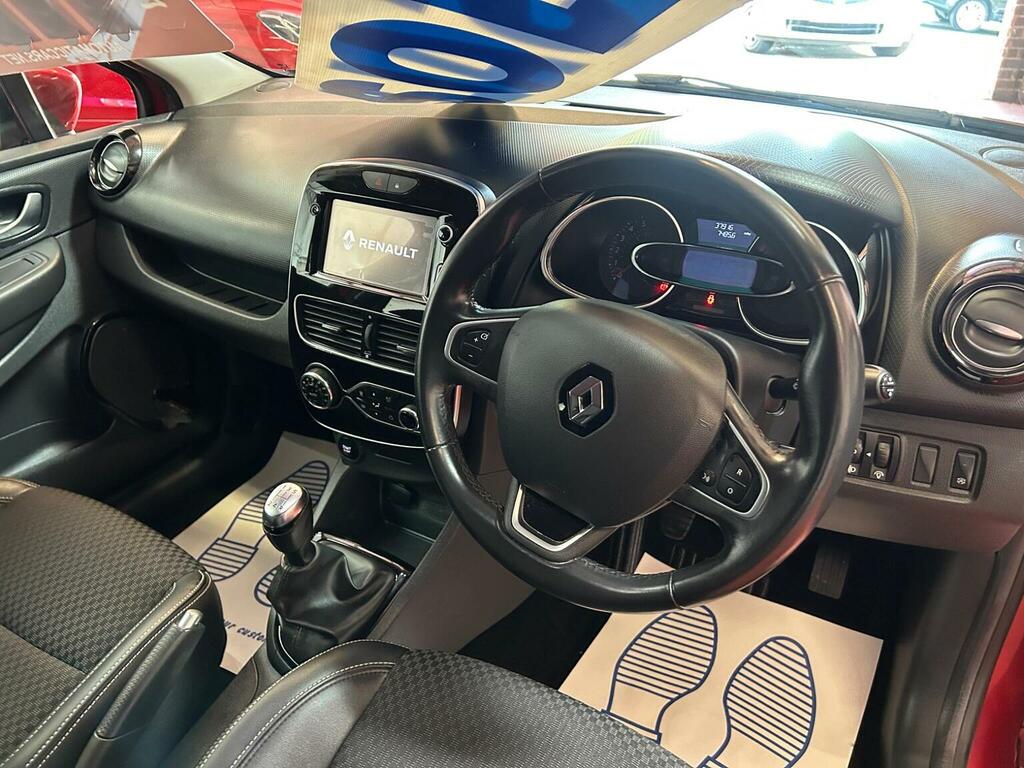 Renault Clio White #36