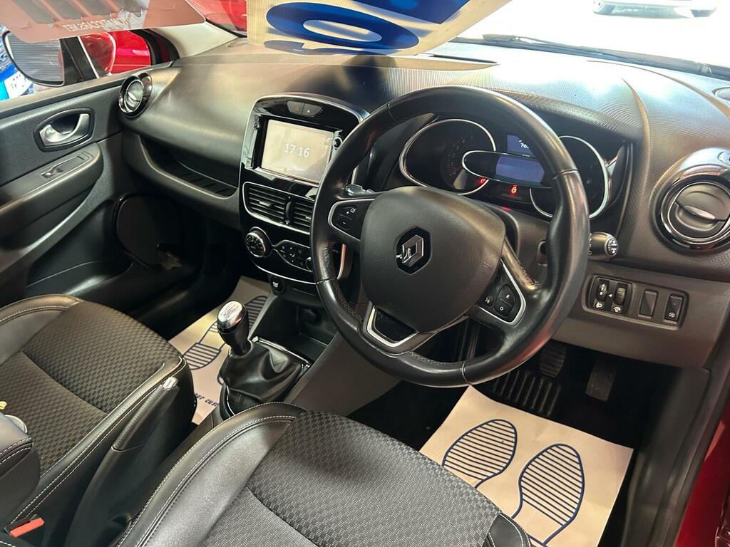 Renault Clio White #20
