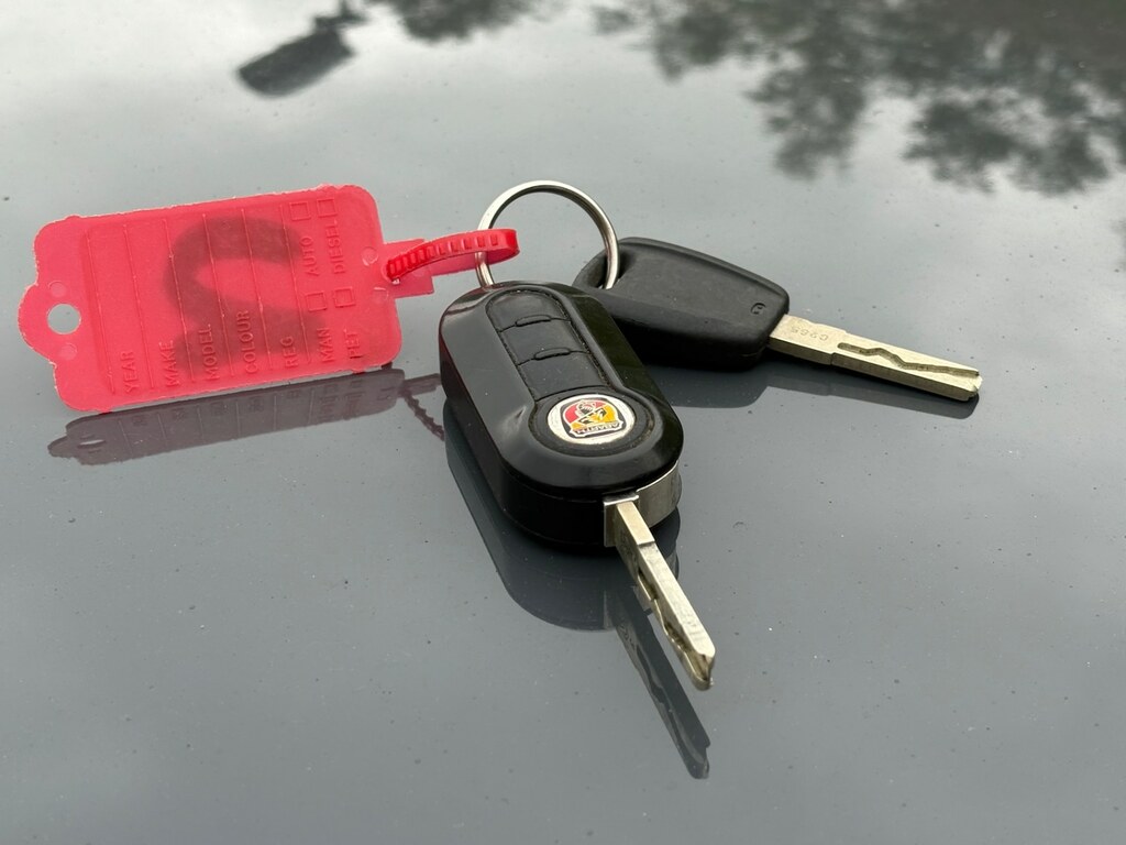 Abarth 595 595 Red #32