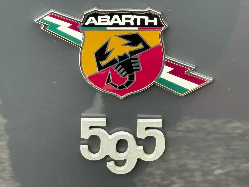 Abarth 595 595 Red #25