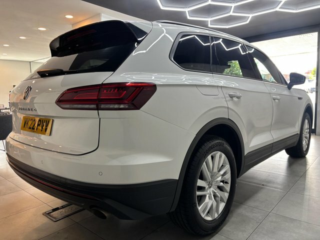 Volkswagen Touareg 2022 3.0 Tdi V6 Se Tiptronic 4Motion Euro 6 Ss VK22PVV White #4