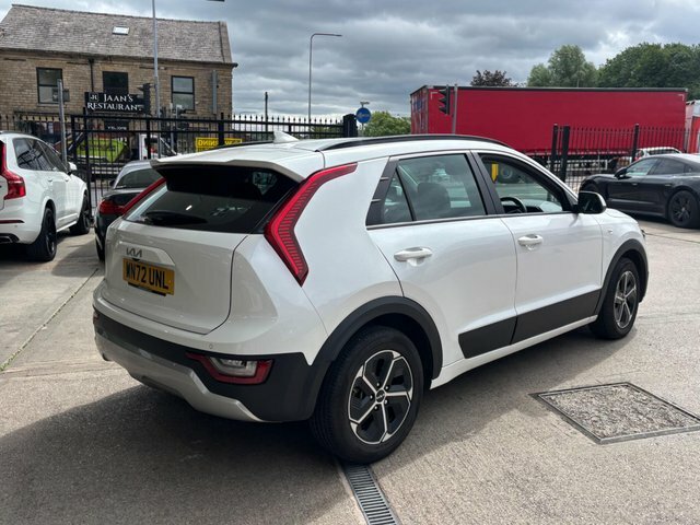 Kia Niro 2022 1.6H Gdi 2 Dct Euro 6 Ss WN72UNL White #5