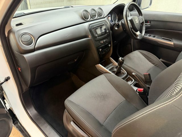 Suzuki Vitara 1.4 Boosterjet Sz-t White #52