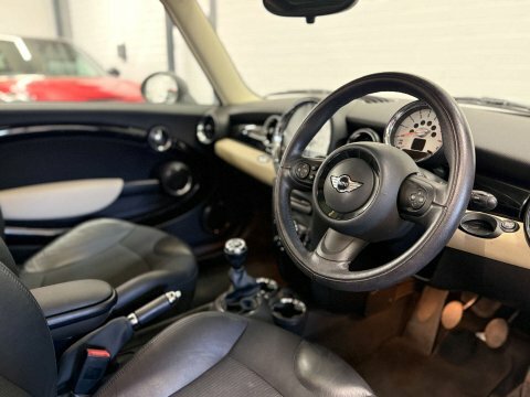 Mini Hatch 1.6 Cooper LH61AUF White #4