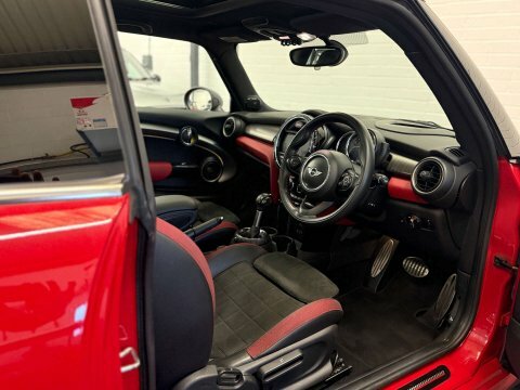 Mini Hatch 2.0 John Cooper GL15LXH Red #4