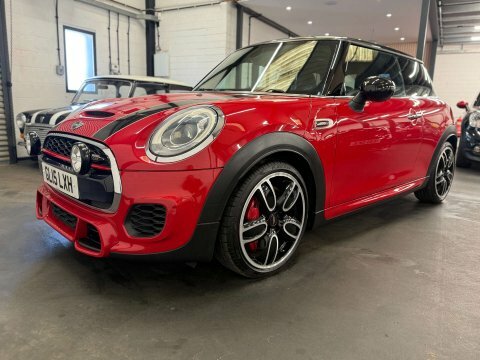 Mini Hatch 2.0 John Cooper GL15LXH Red #2