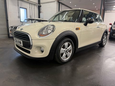 Mini Hatch 1.2 One EG15KHM White #2