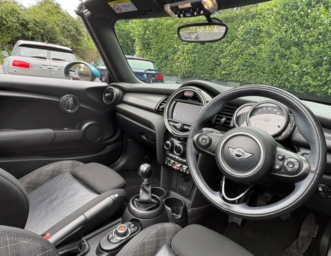 Mini Convertible 2017 67 Cooper  #3