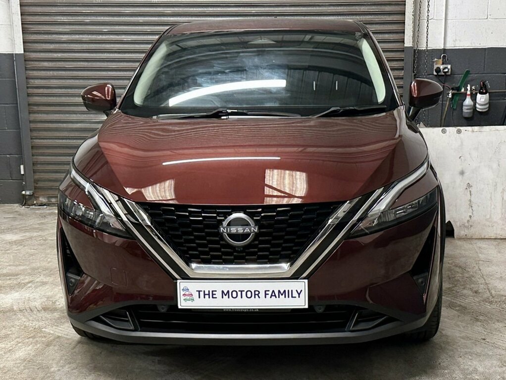 Nissan Qashqai 1.3 Dig-t Mh N-connecta PF23MME Red #3