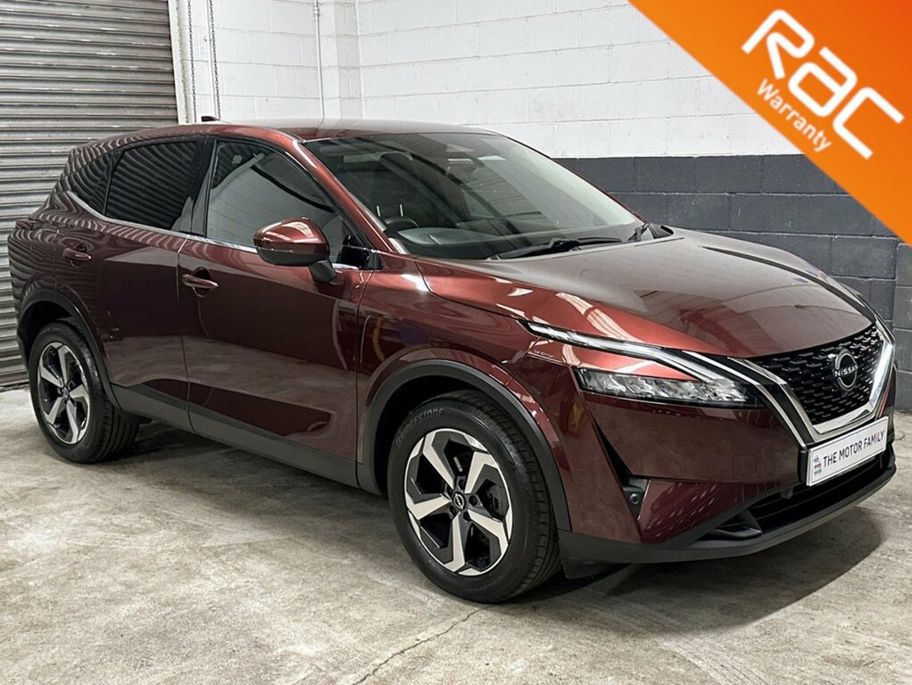 Nissan Qashqai 1.3 Dig-t Mh N-connecta Red